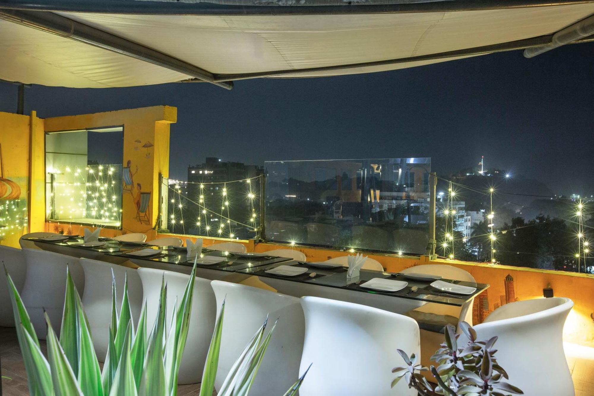 Vesta Grand Central Udaipur Kültér fotó