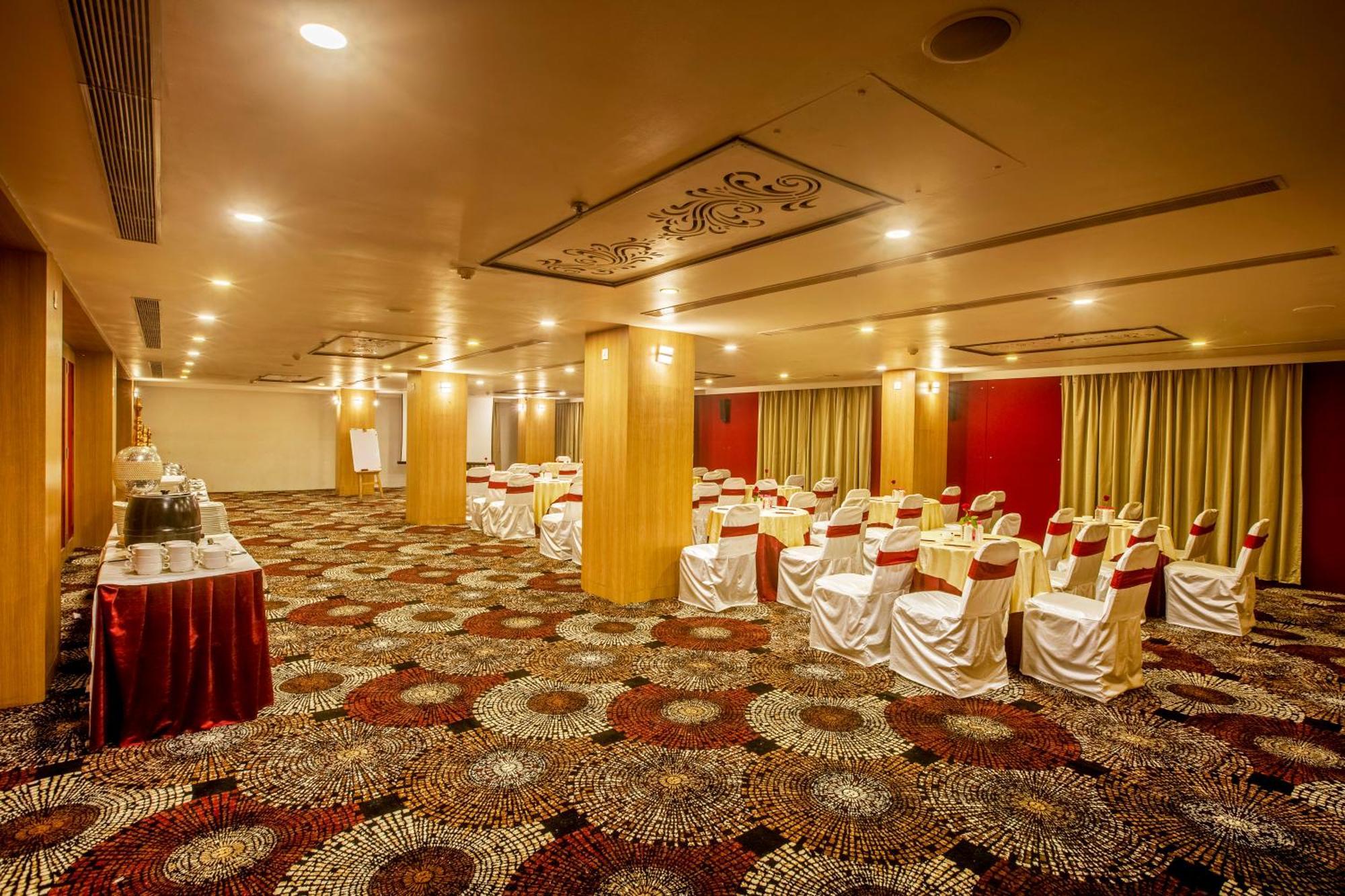 Vesta Grand Central Udaipur Kültér fotó