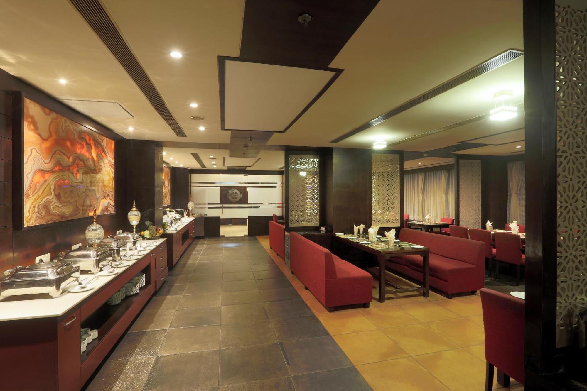 Vesta Grand Central Udaipur Kültér fotó