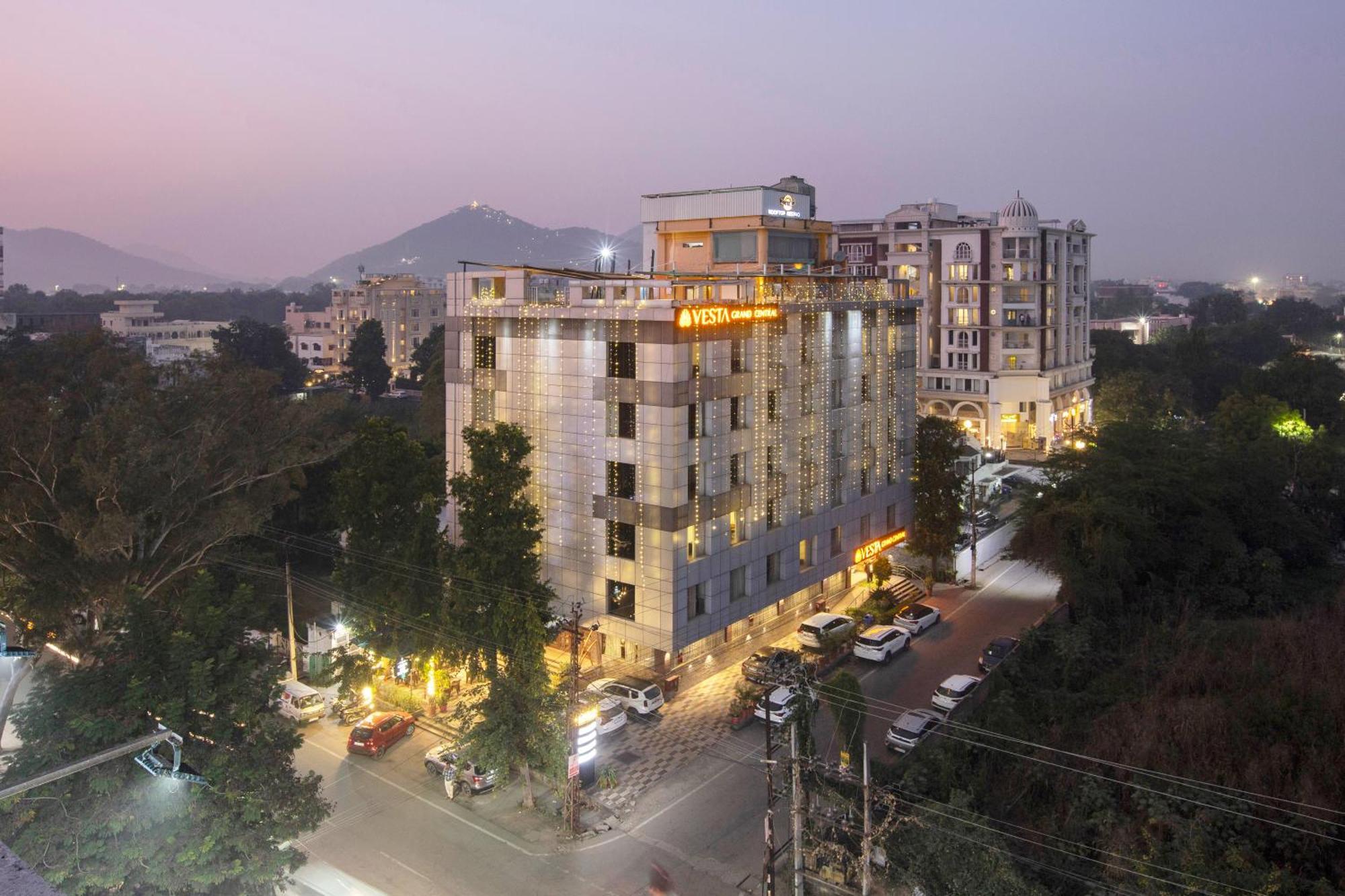 Vesta Grand Central Udaipur Kültér fotó