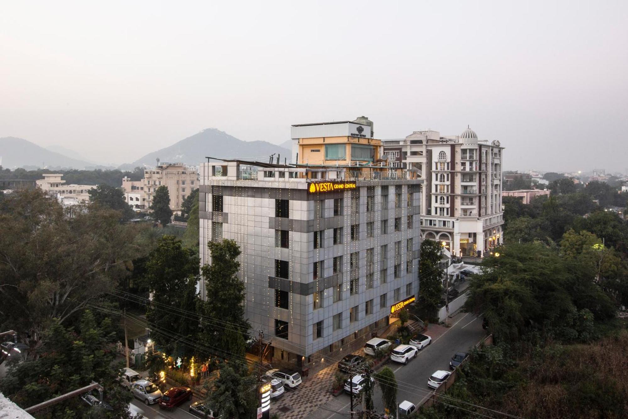 Vesta Grand Central Udaipur Kültér fotó